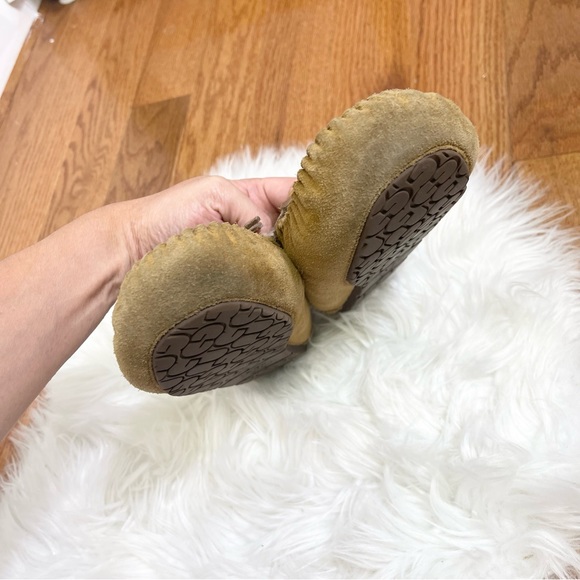 Ugg Australia Dakota Moccasin Slippers Chestnut Color Size 4 Kids - Picture 7 of 14